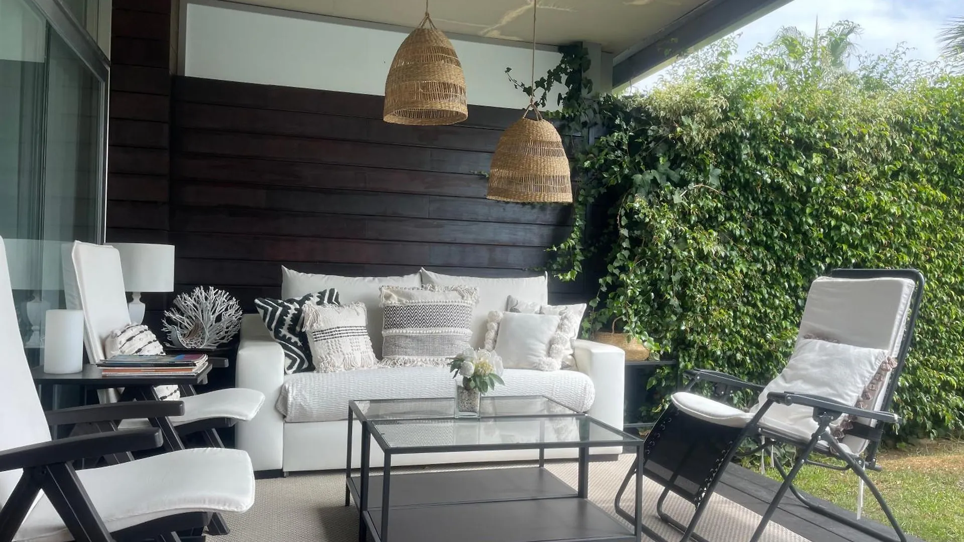 ソトグランデEl Jardin De Punta Palomaアパートメント スペイン